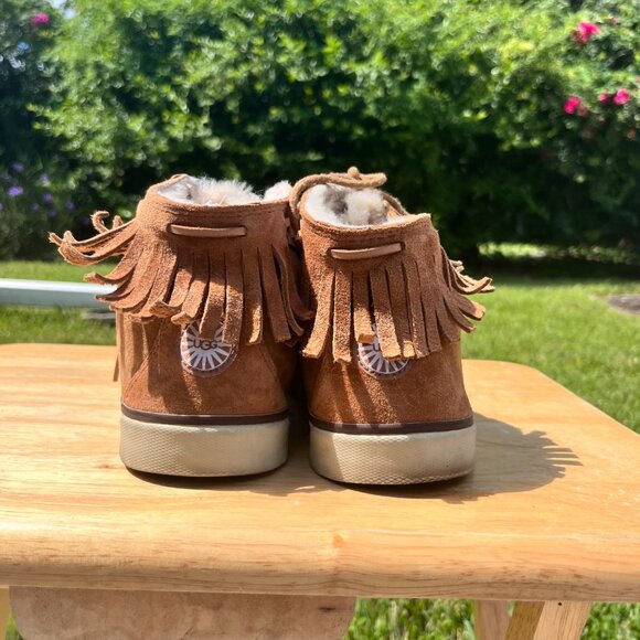 UGG Australia Ariani 3319 Fringe Beaded Moccasin Ankle Booties Brown Size 10 - Picture 4 of 8